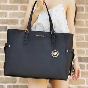 Blue Michael Kors Jet Set Tote